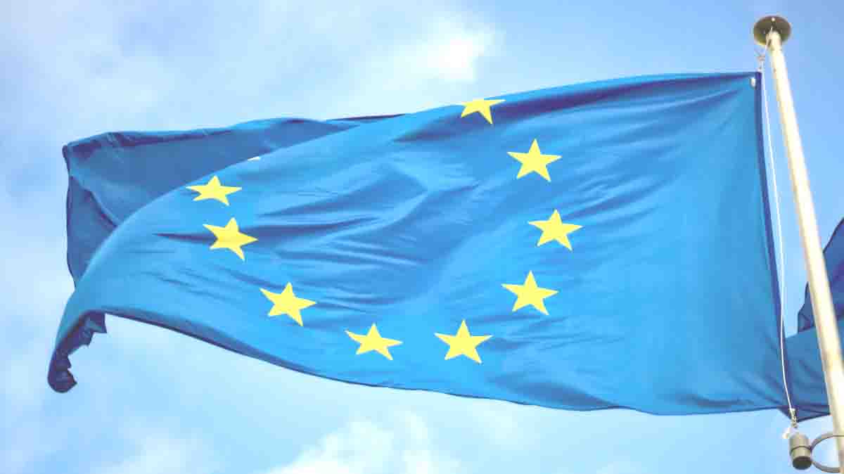 Die neue Ära der KI-Regulierung in der EU: Ein Meilenstein für globale Standards