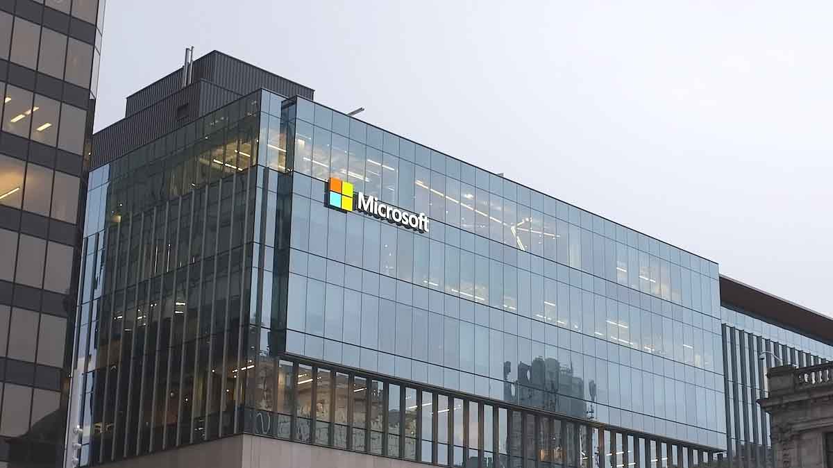 Microsoft und Alphabet starten mit Bestwerten in die Berichtssaison